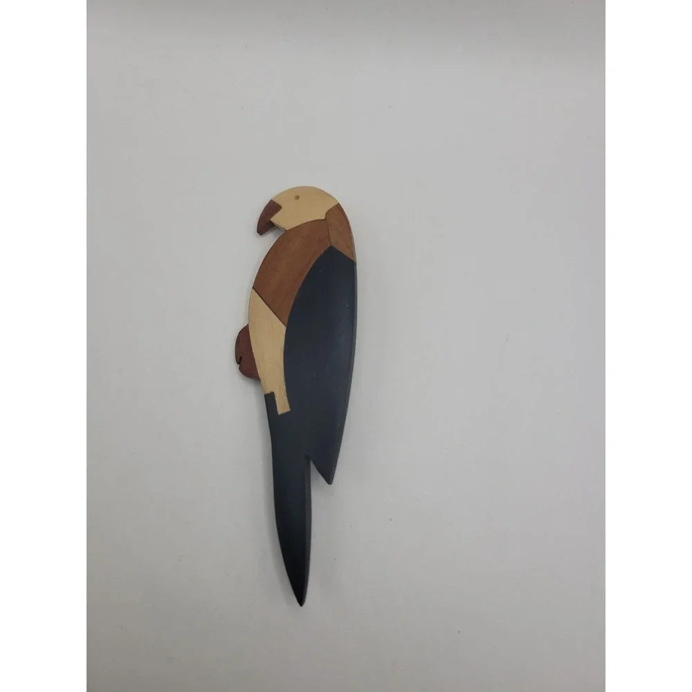 N/A tropical toucan